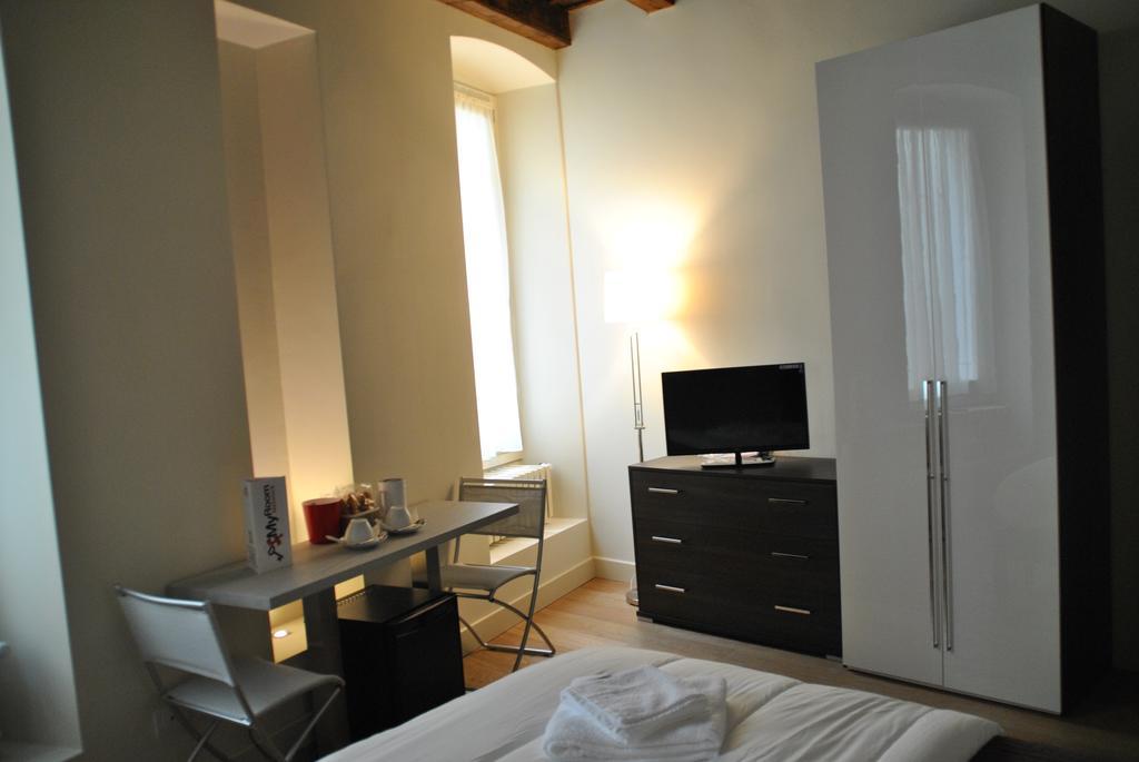 Dietro L'Angolo Hotel Brescia Cameră foto